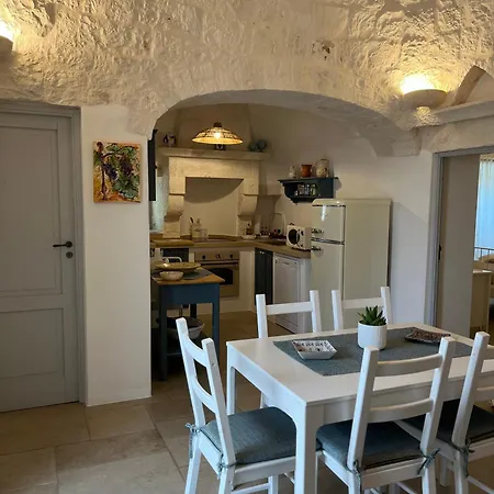 Trullo In Vigna * Cisternino